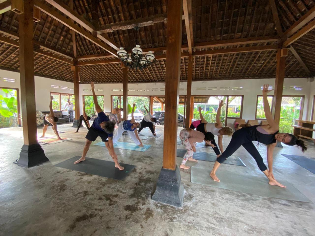 Ohmmstay - Rumah Pendopo Tanjungtirto Ngoại thất bức ảnh