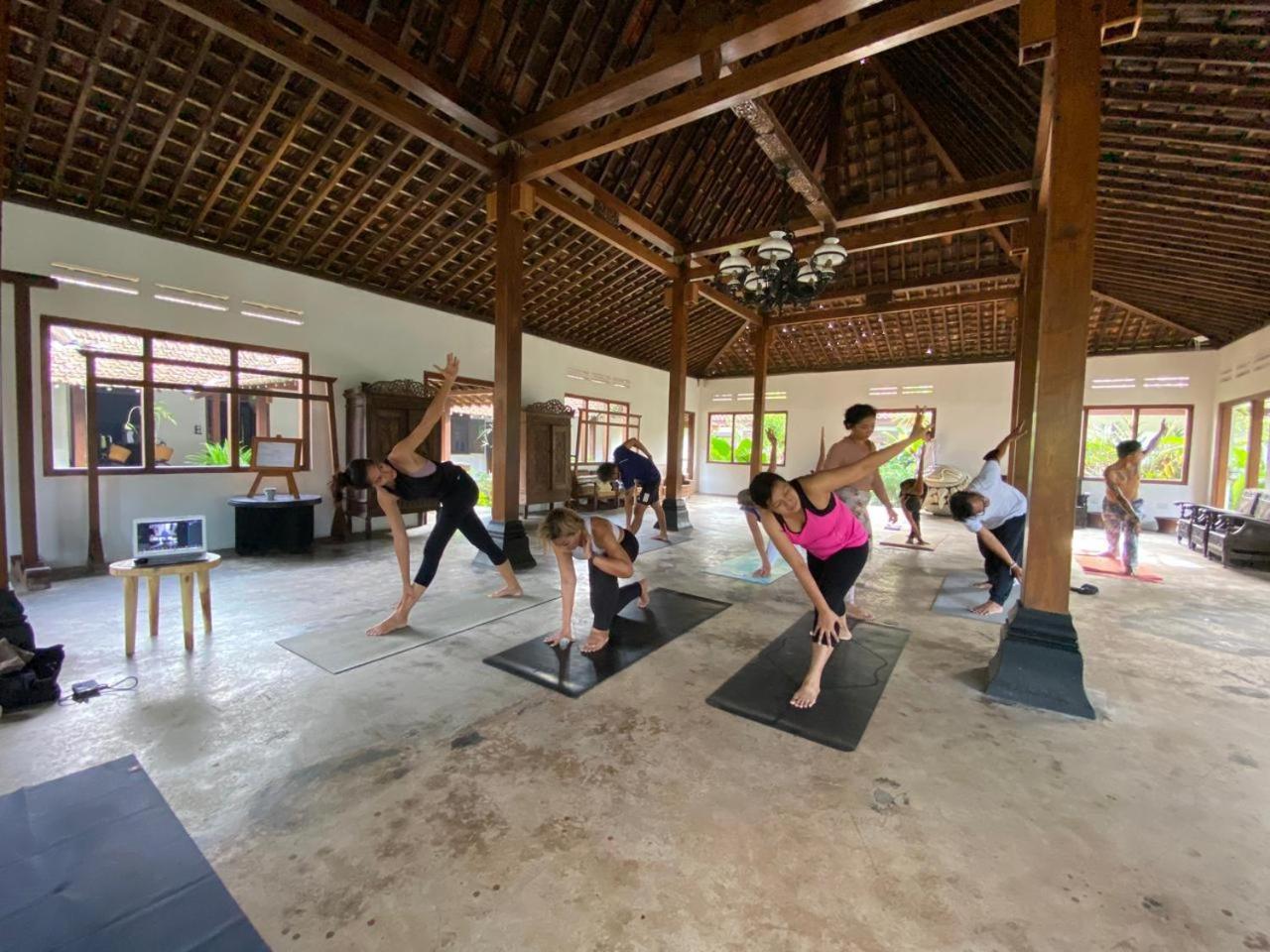 Ohmmstay - Rumah Pendopo Tanjungtirto Ngoại thất bức ảnh
